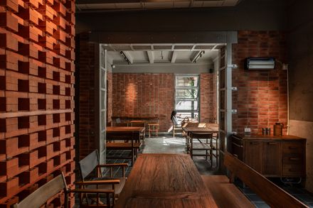 Fours Bakery Signature