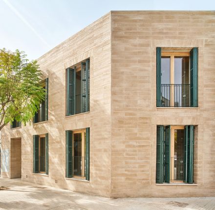 30+8 Social Housing Units On Josep Togores Street