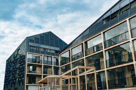 Brofästet Apartment Building