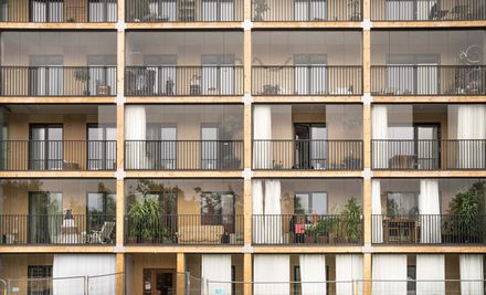 Brofästet Apartment Building