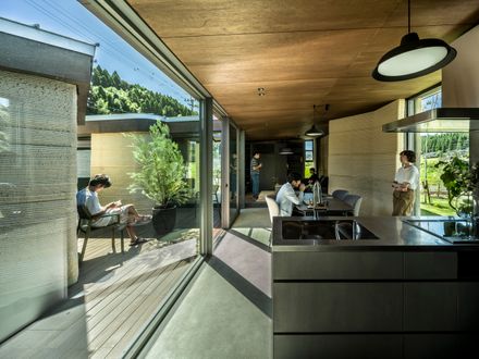 Lib Earth House Model B