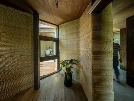 Lib Earth House Model B