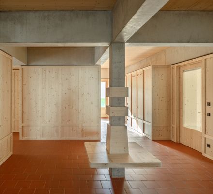 Neighborhood Center Augustin