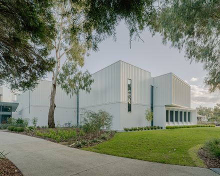 Coonawarra Willam Aquatic Centre - Ivanhoe Grammar School