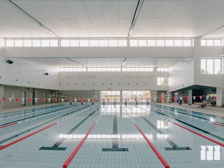 Coonawarra Willam Aquatic Centre - Ivanhoe Grammar School