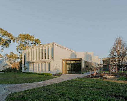 Coonawarra Willam Aquatic Centre - Ivanhoe Grammar School