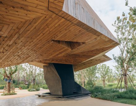 LuxeIsland Restaurant