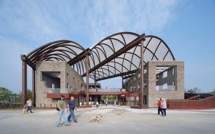 Yueyang Hualinggang Pier Tourist Center