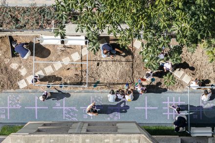Flying Chess Kindergarten