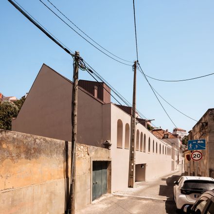 Montisnava Residential Building