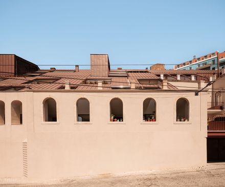 Montisnava Residential Building