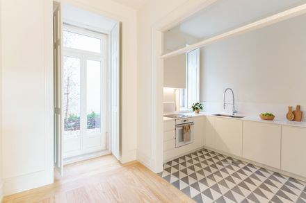 Montisnava Residential Building