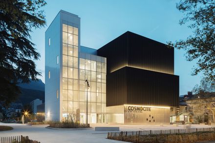 Cosmocité Science Center