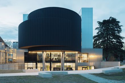 Cosmocité Science Center