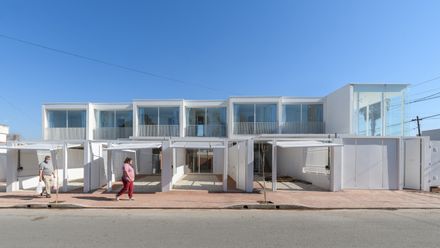 Complejo Habitacional Y Comercial Camellia