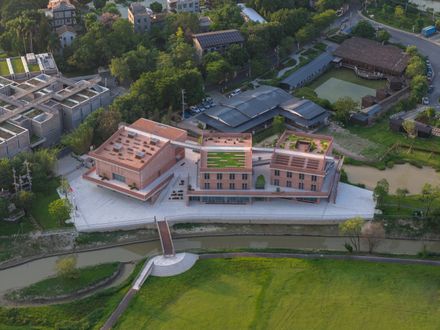Langtou Gengxue + Education Centre