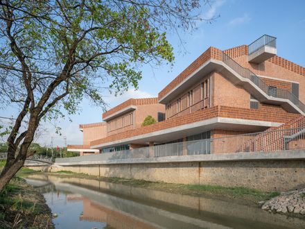 Langtou Gengxue + Education Centre