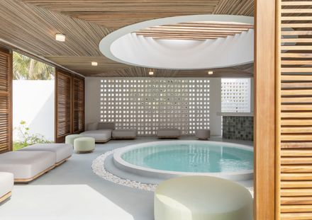 Fowóralé II. Aqualina Beach House