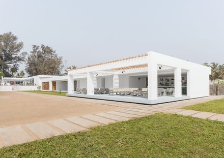 Fowóralé II. Aqualina Beach House