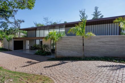 Vila Real Itu Residence