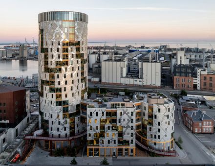 Træ High-rise Building