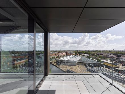 Staal-Kade Office Building Transformation