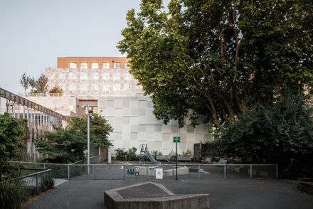 42up School Extension