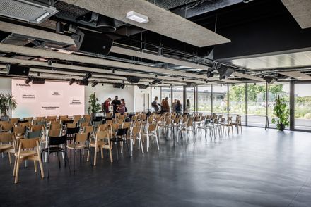 42up School Extension