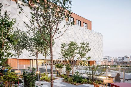 42up School Extension