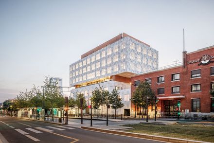 42up School Extension