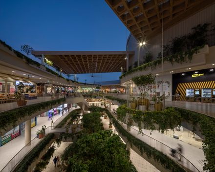 Central Nakhon Pathom