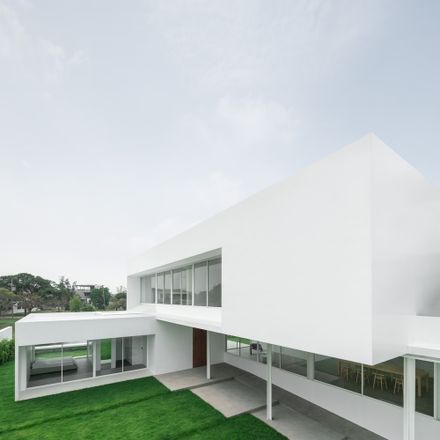 Lucent House