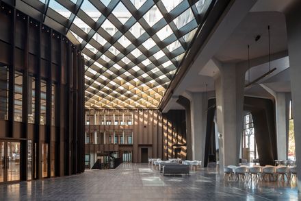 Grande Armée L1ve Office Building