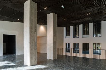 Grande Armée L1ve Office Building