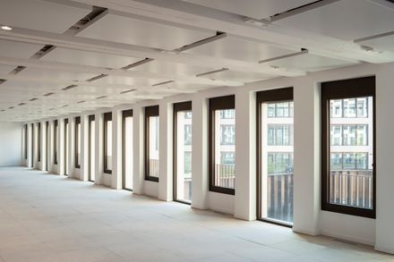 Grande Armée L1ve Office Building