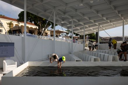 AquaPraça Floating Plaza