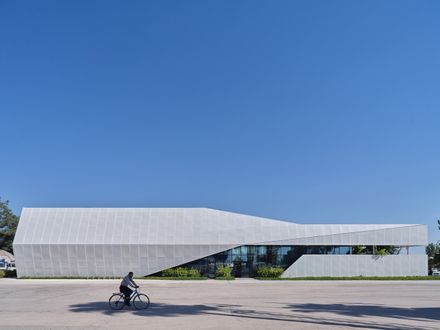 Fnn Sustainability Center