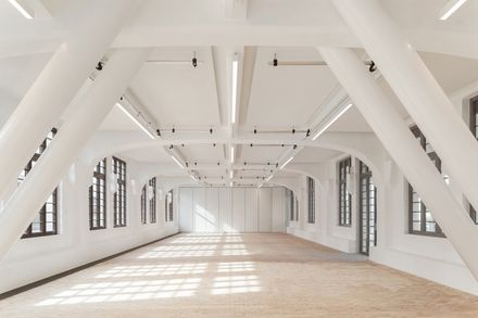 Center Rog – Renovation And Creative Center