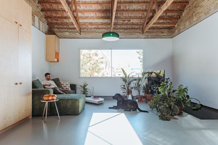 Cruda House