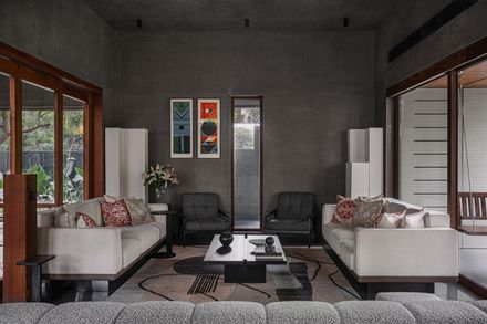 MS House