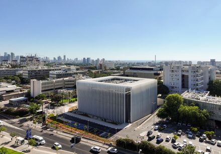 Jan Koum Center For Nanoscience And Nanotechnology