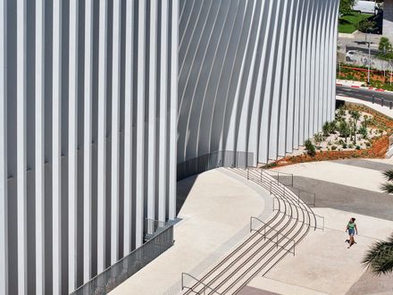 Jan Koum Center For Nanoscience And Nanotechnology