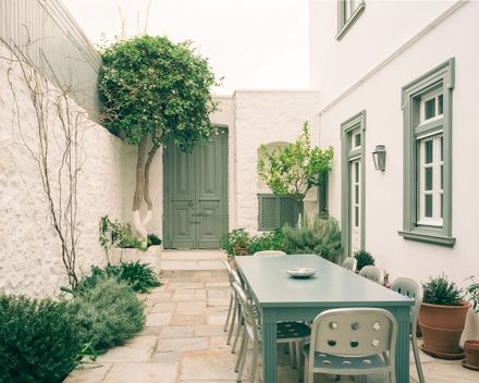 Plaka House