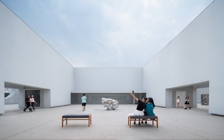 The Opened “white Box” Art Museum, Ocat-b10