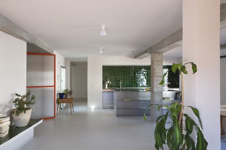 Villa T