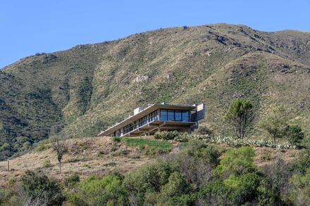 House On El Dragón