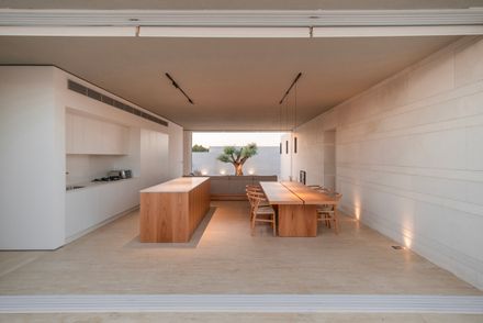Tneib House