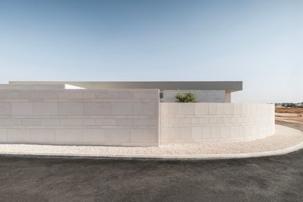 Tneib House