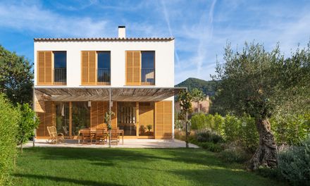 Puigpunyent Eco-passive House