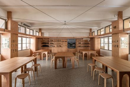 Qingshan Forest Junior High School Classroom